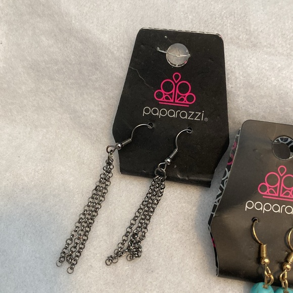 Paparazzi Misc earring bundle. - Picture 2 of 10
